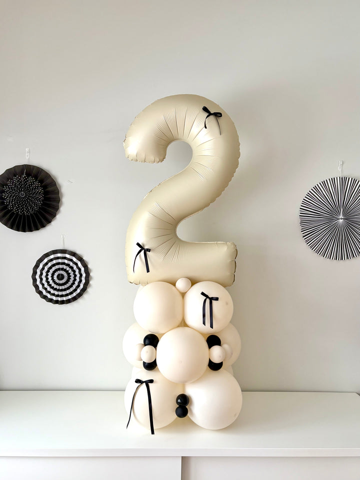 Bow Number Balloon Column