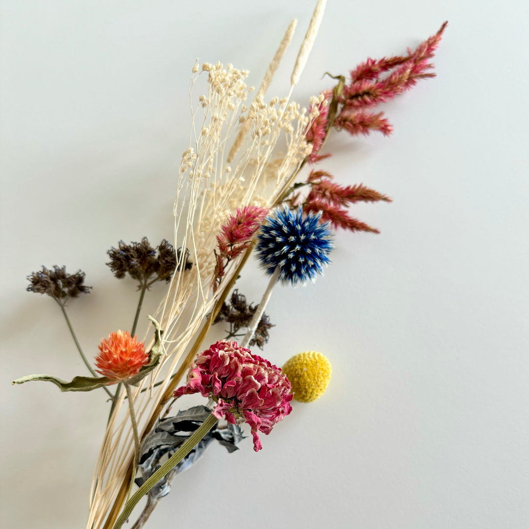 Dried flower bouquet