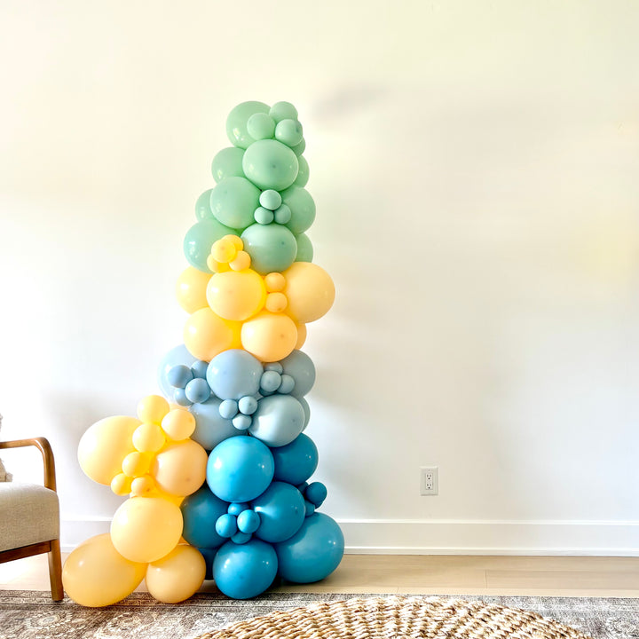 Freestanding Organic Balloon Garland