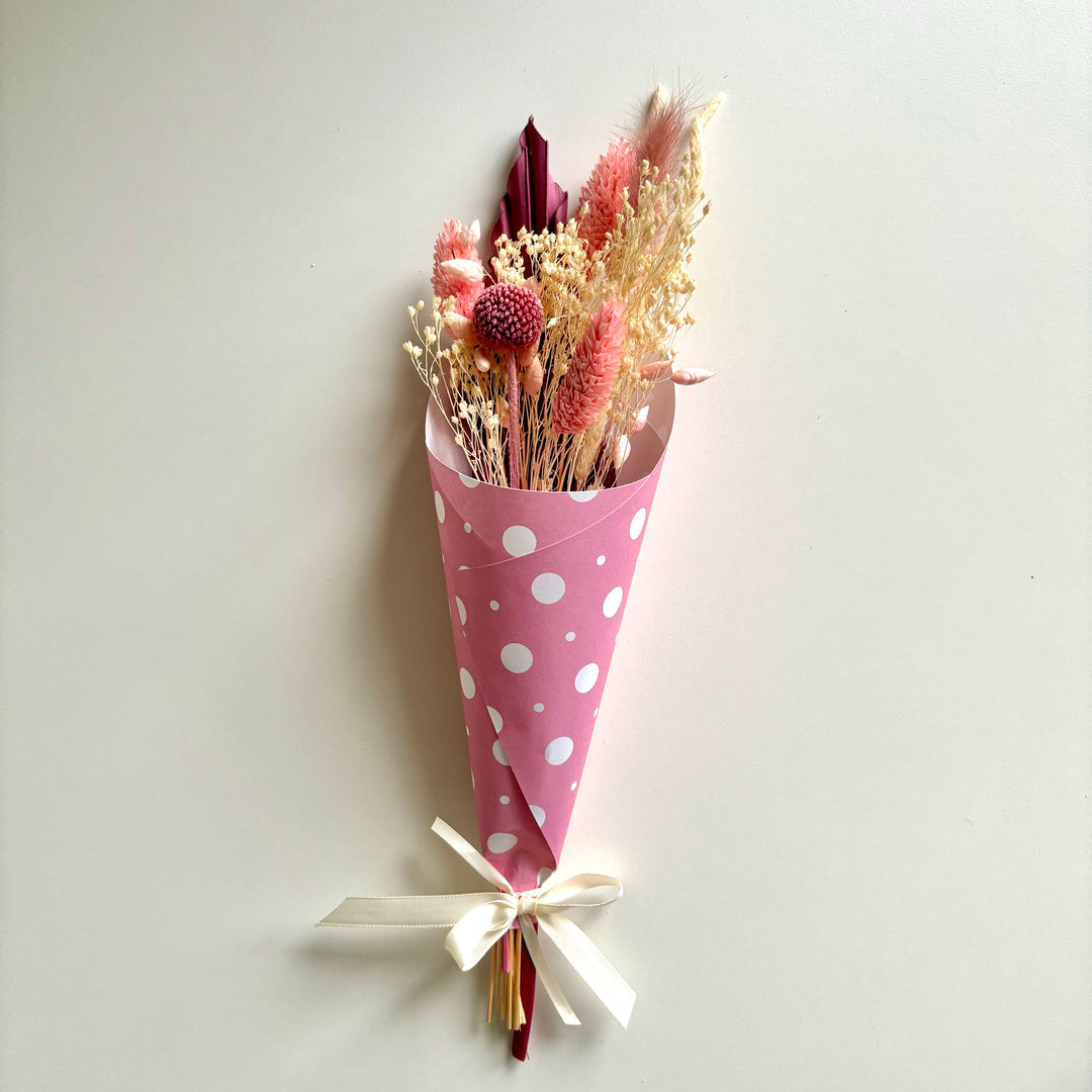 Dried flower bouquet