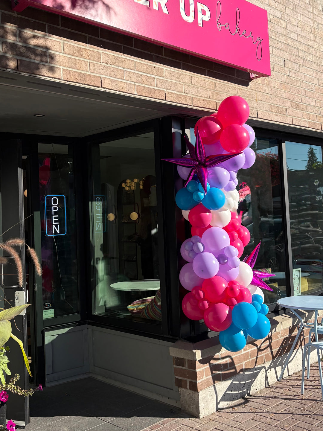 Dazzle Balloon Garland, Fête