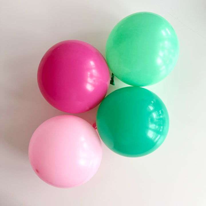 Merry and Bright Balloon Set